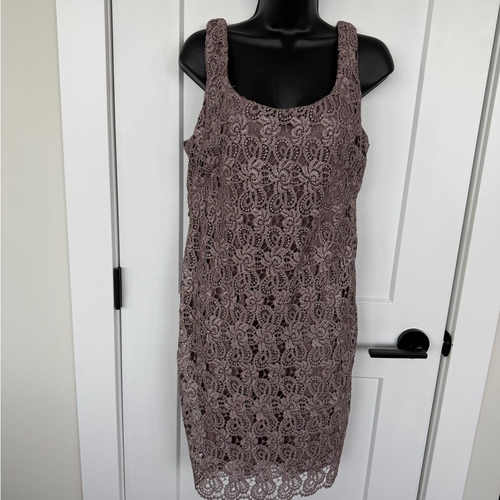 Chic Lace Sleeveless  Dress - Taupe